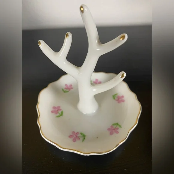 Vintage Irice Porcelain Ring Holder White with Pink Flower Design Made In Japan. - Picture 4 of 5